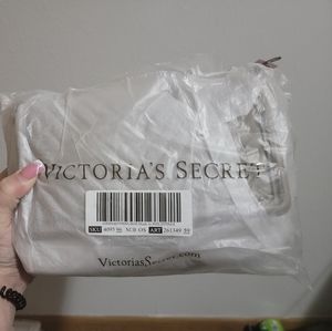 Victoria secret purse with chains